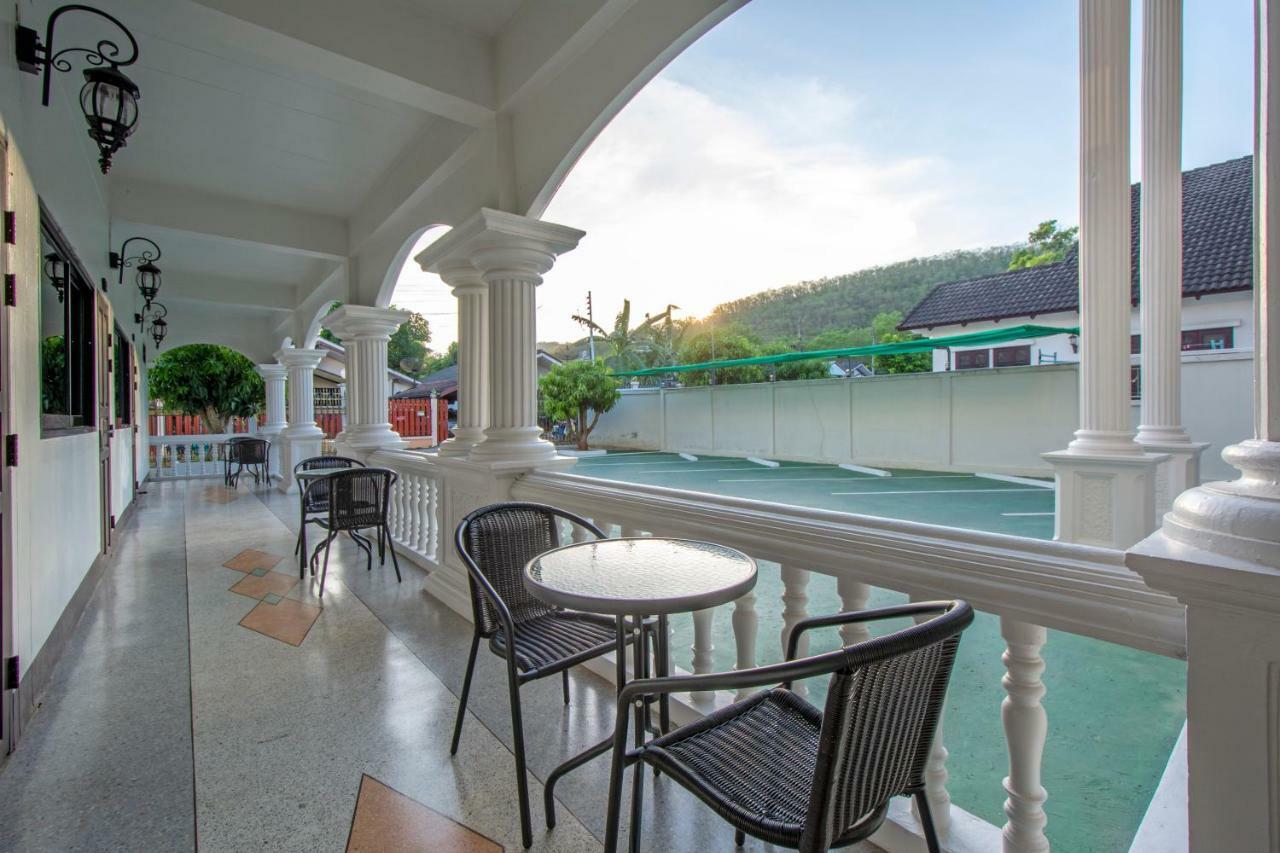 Happiness Guesthouse Pak Chong Esterno foto